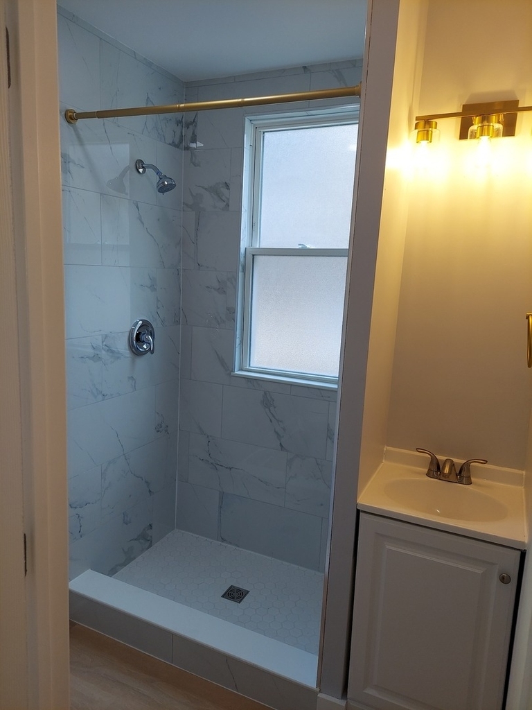 1009 Garnett Place - Photo 2