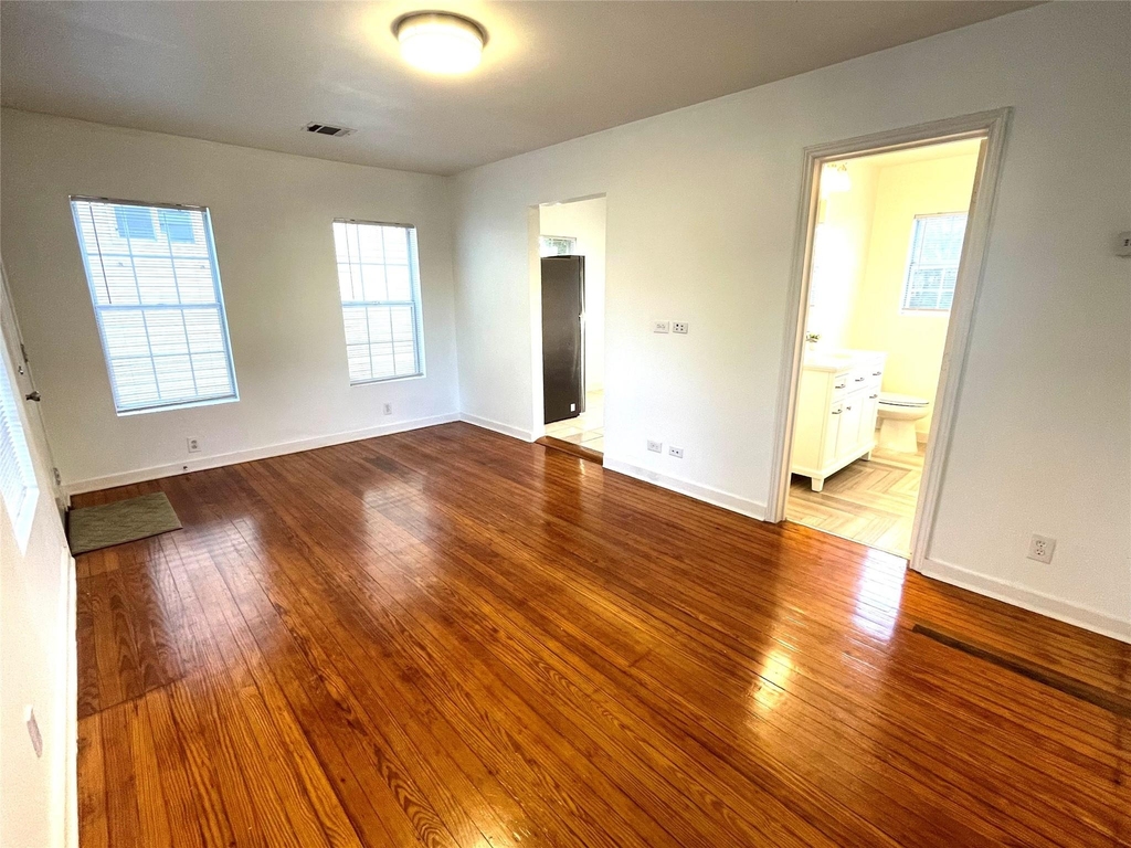 4334 Jefferson Street - Photo 1