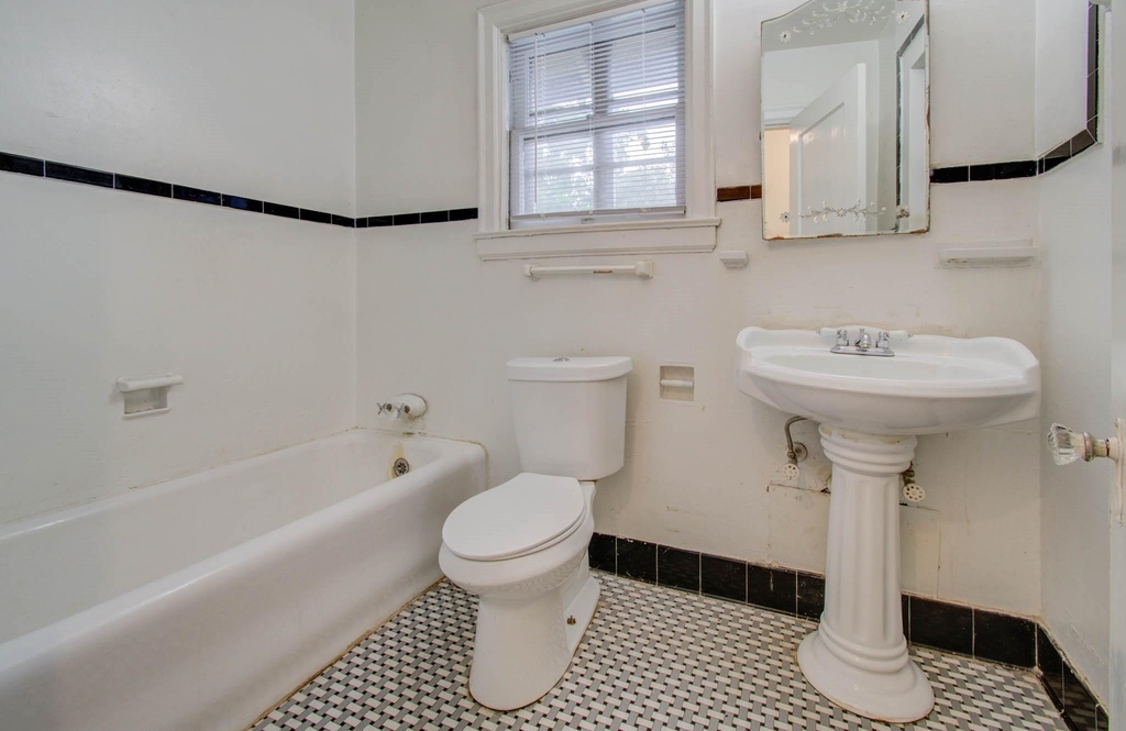 1428 Wentworth Street - Photo 15