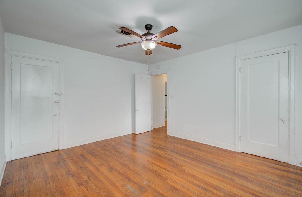 1428 Wentworth Street - Photo 20