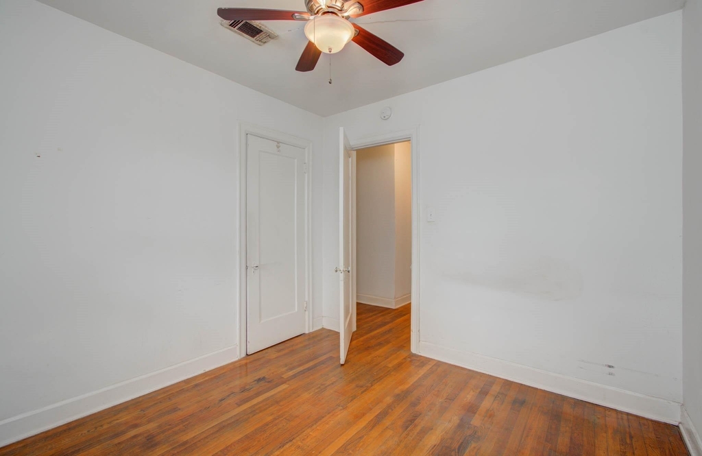 1428 Wentworth Street - Photo 18