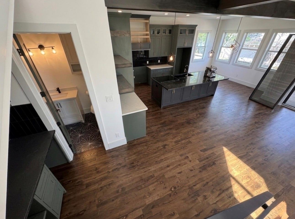 505 E 40th Street - Photo 7