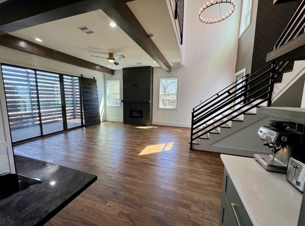 505 E 40th Street - Photo 17