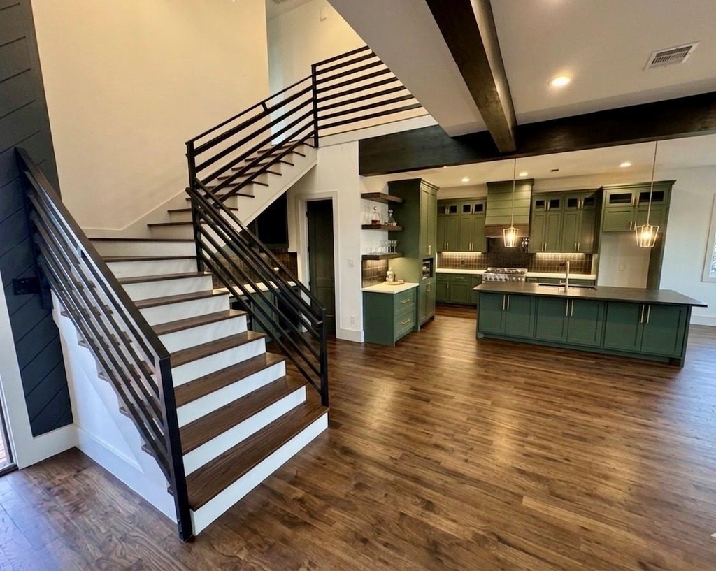 505 E 40th Street - Photo 1
