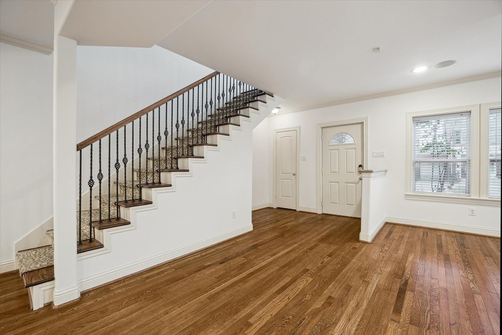 1909 W Lamar Street - Photo 4