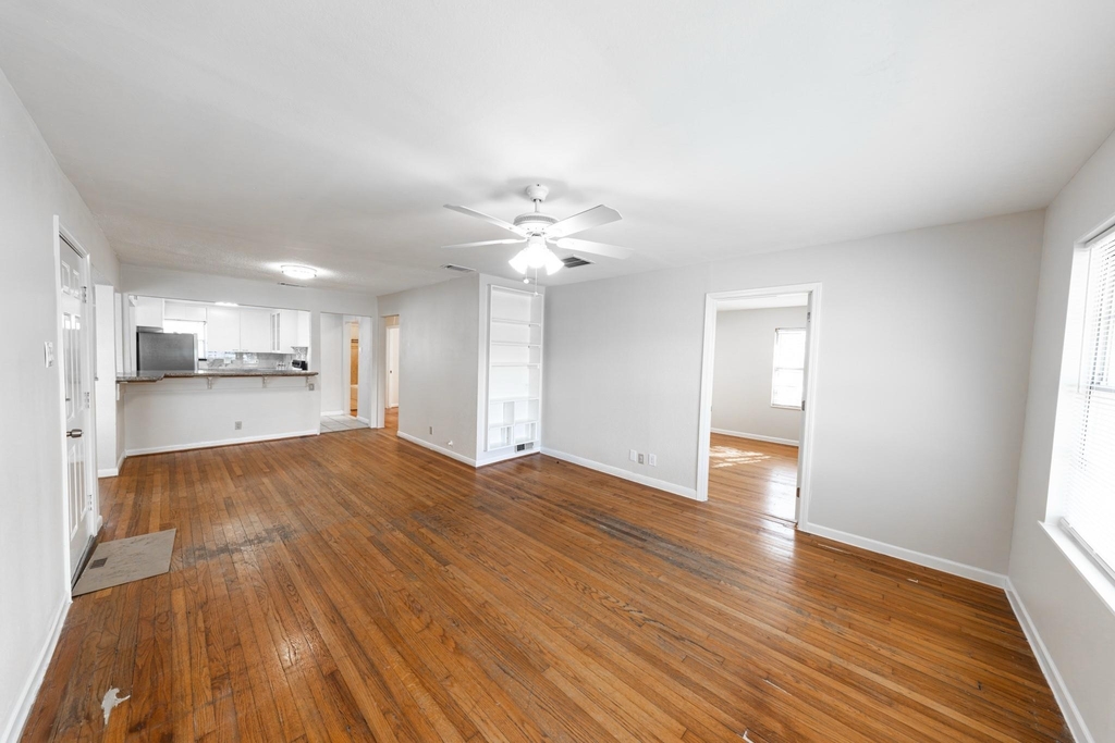 4710 Glenmont Street - Photo 2