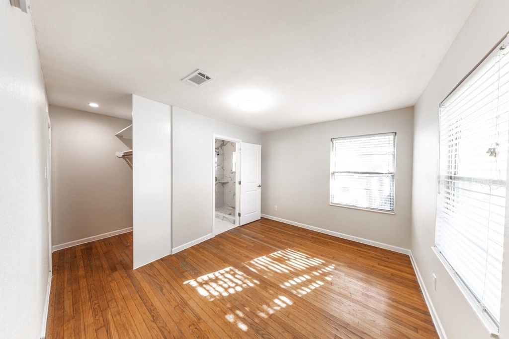4710 Glenmont Street - Photo 12