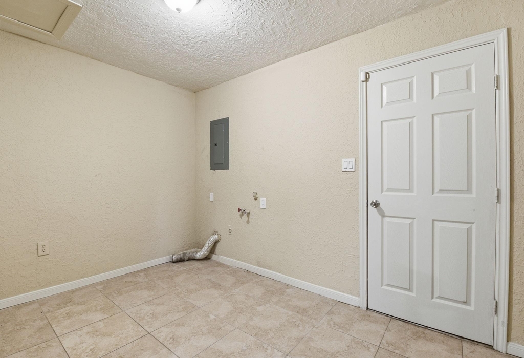 9052 Zapata Way - Photo 23