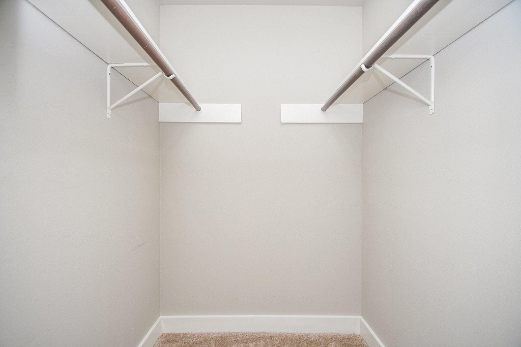 15807 Los Altos Drive - Photo 13