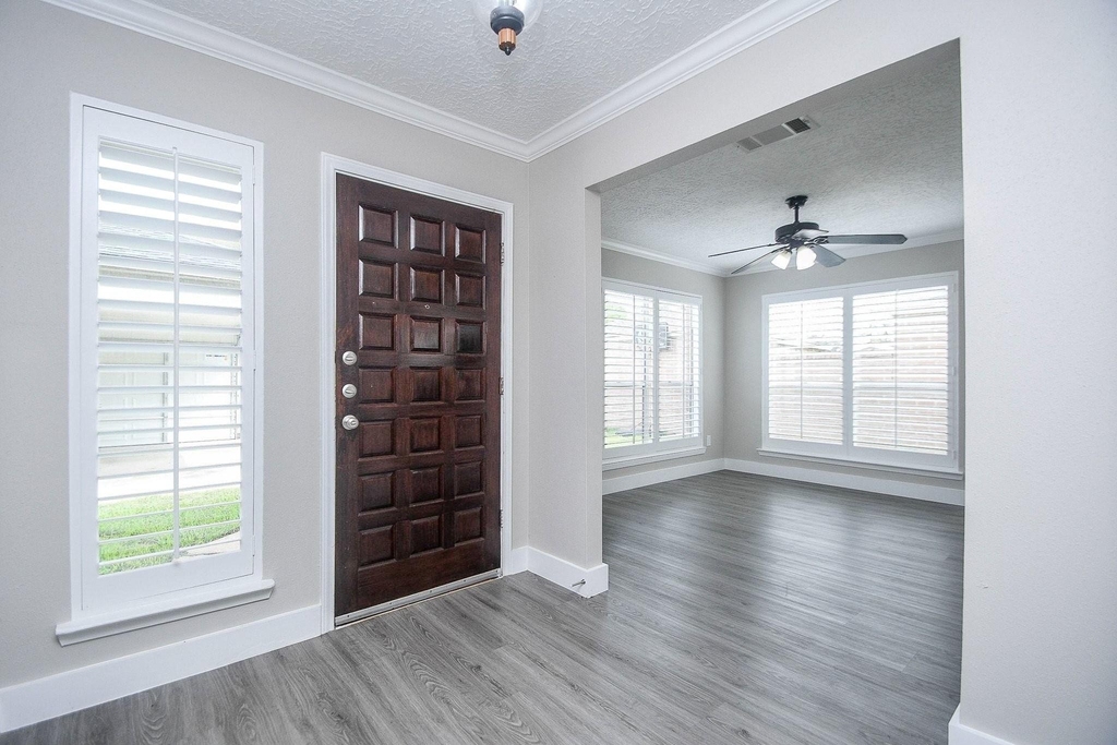 15807 Los Altos Drive - Photo 1