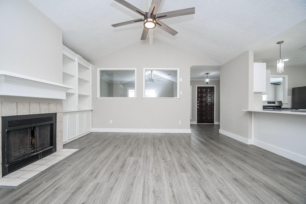 15807 Los Altos Drive - Photo 8