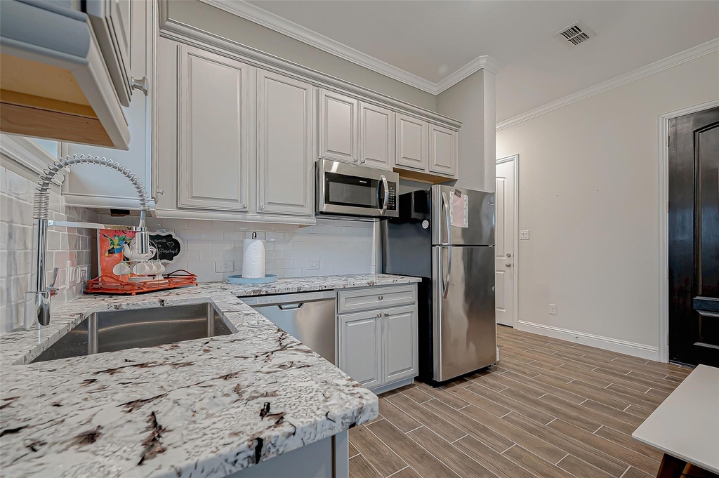 29514 Highland Manor Court - Photo 8