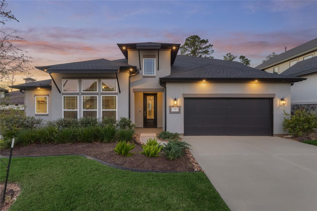 1716 Encino Boulevard - Photo 3