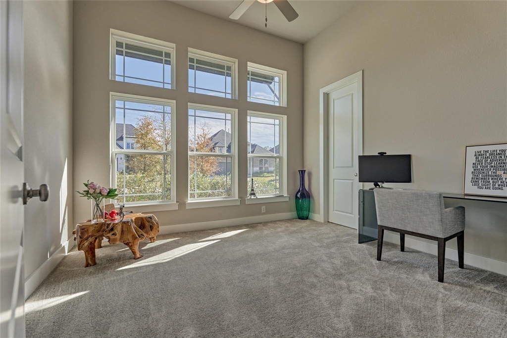 1716 Encino Boulevard - Photo 29