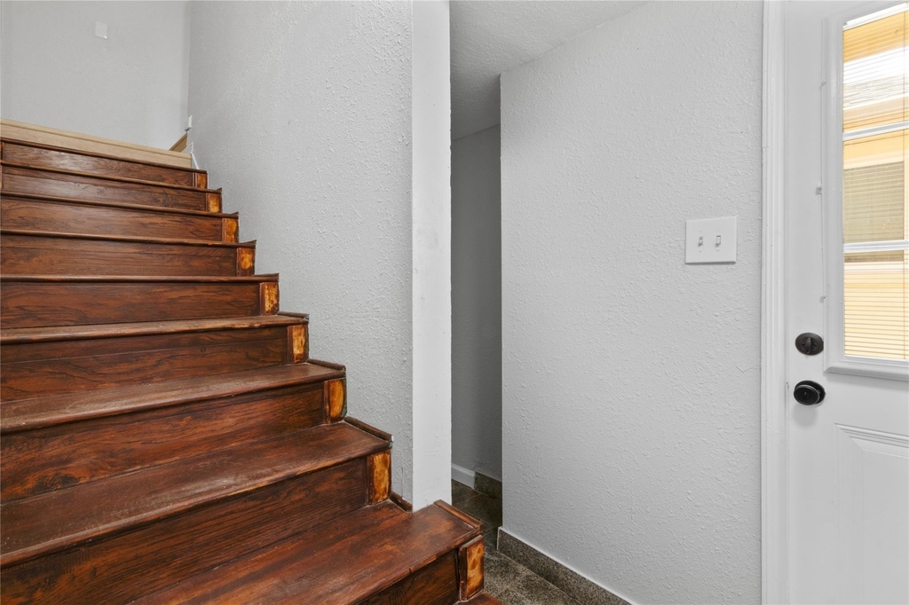 2507 37th Street - Photo 13