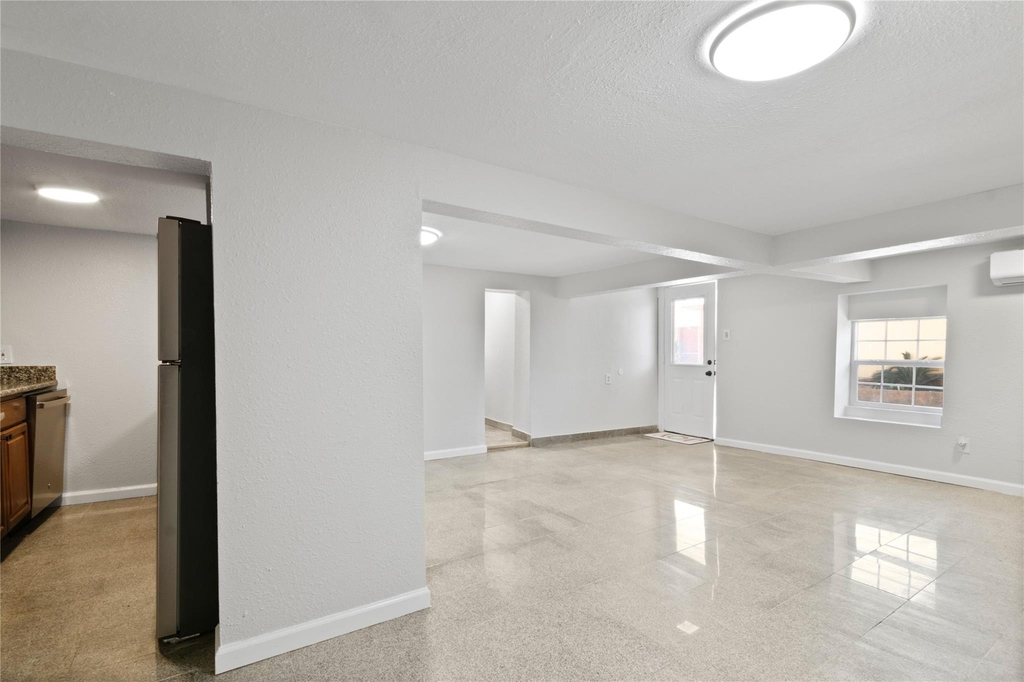 2507 37th Street - Photo 8