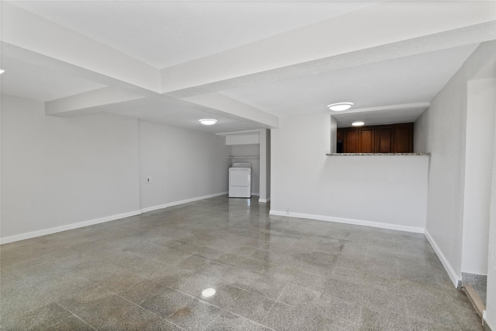 2507 37th Street - Photo 6
