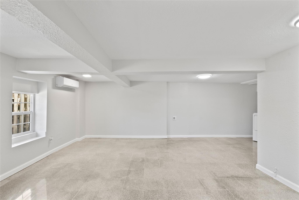 2507 37th Street - Photo 7