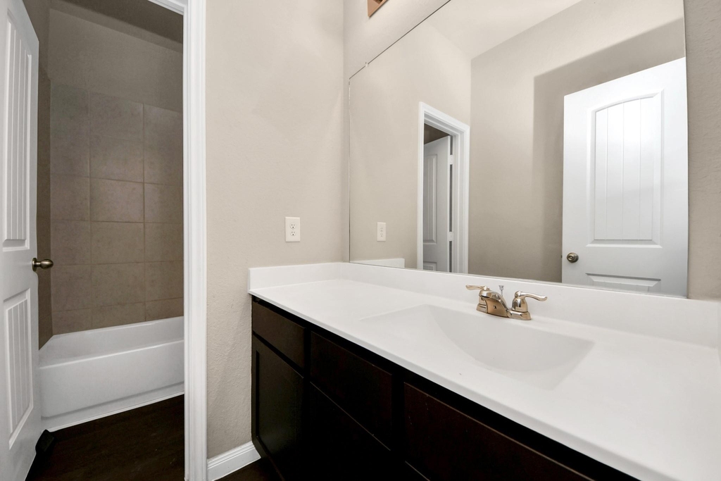 17630 Holroyd Road - Photo 19
