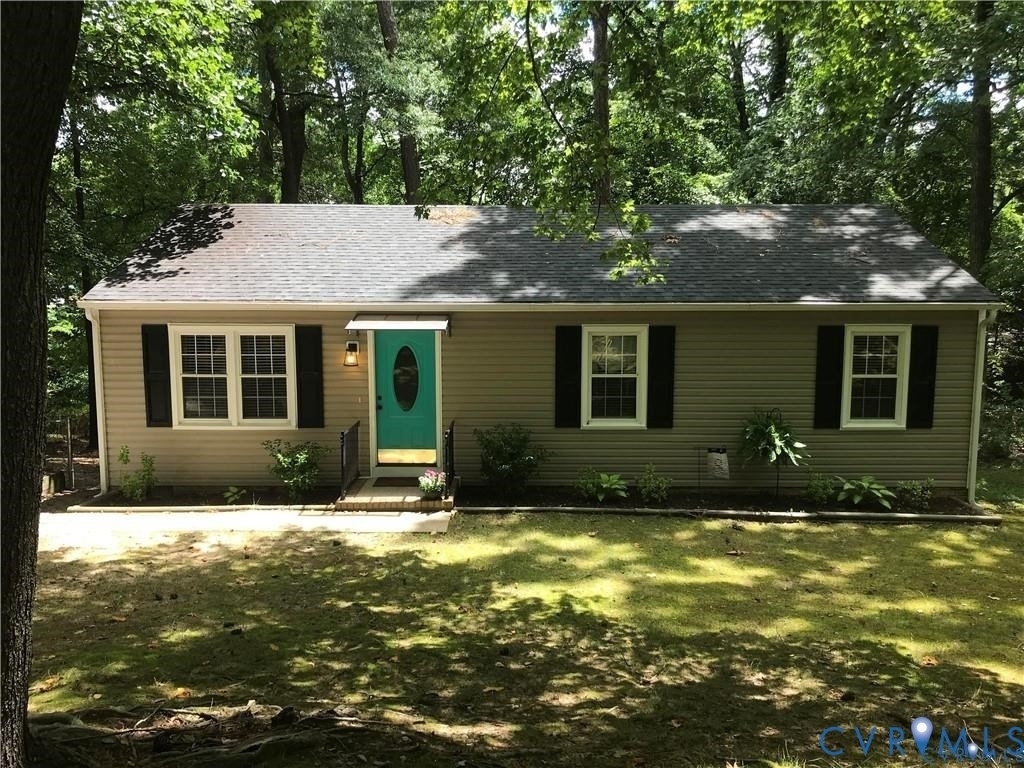 3401 Woodsong Drive - Photo 0