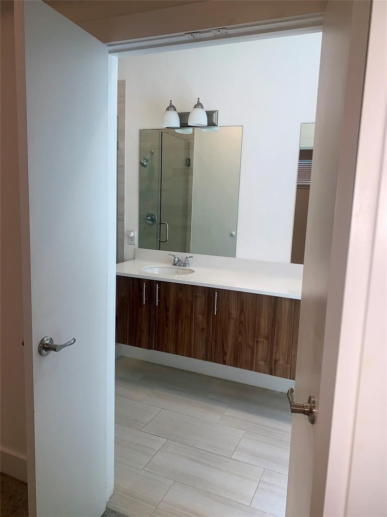 10209 Las Nubes Avenue - Photo 13