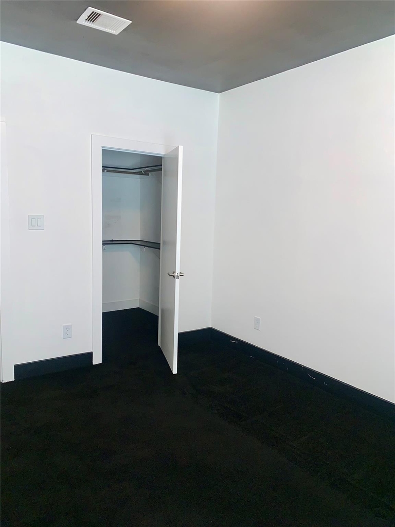 10209 Las Nubes Avenue - Photo 20