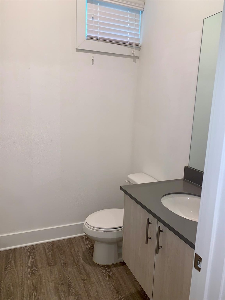 10209 Las Nubes Avenue - Photo 9