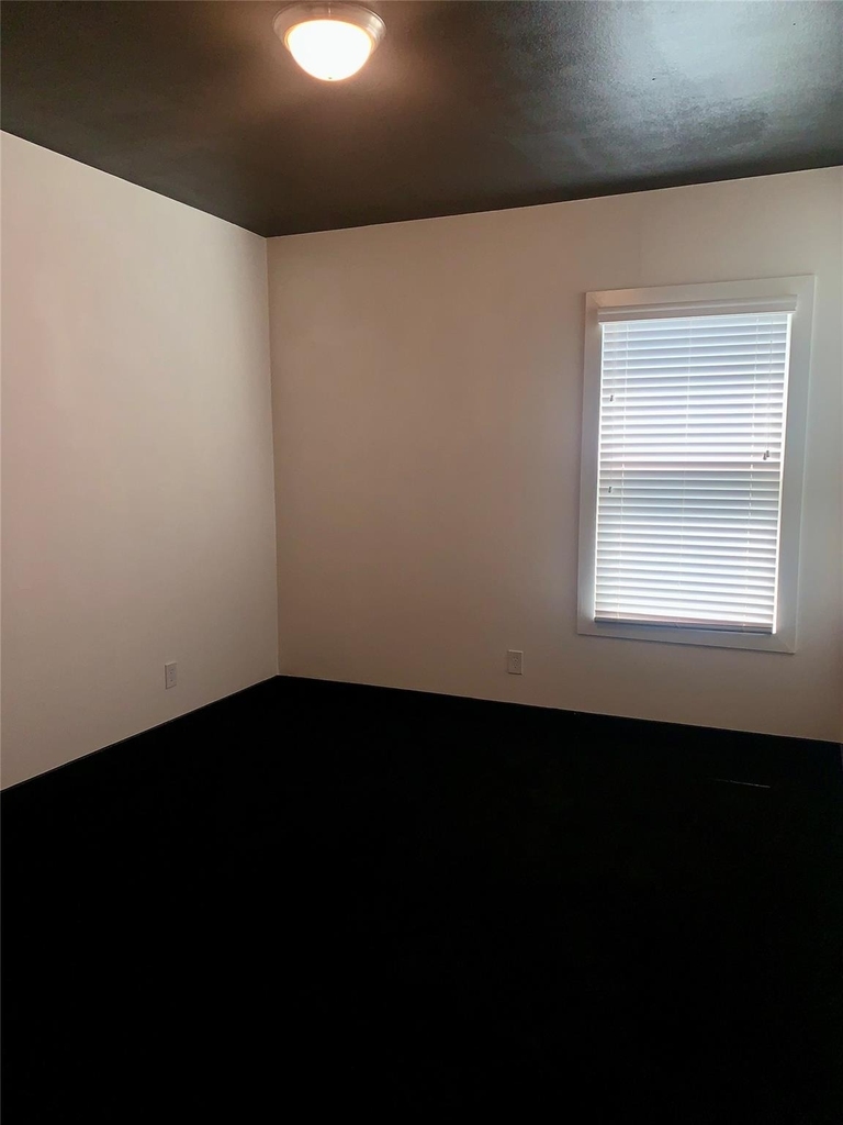 10209 Las Nubes Avenue - Photo 21