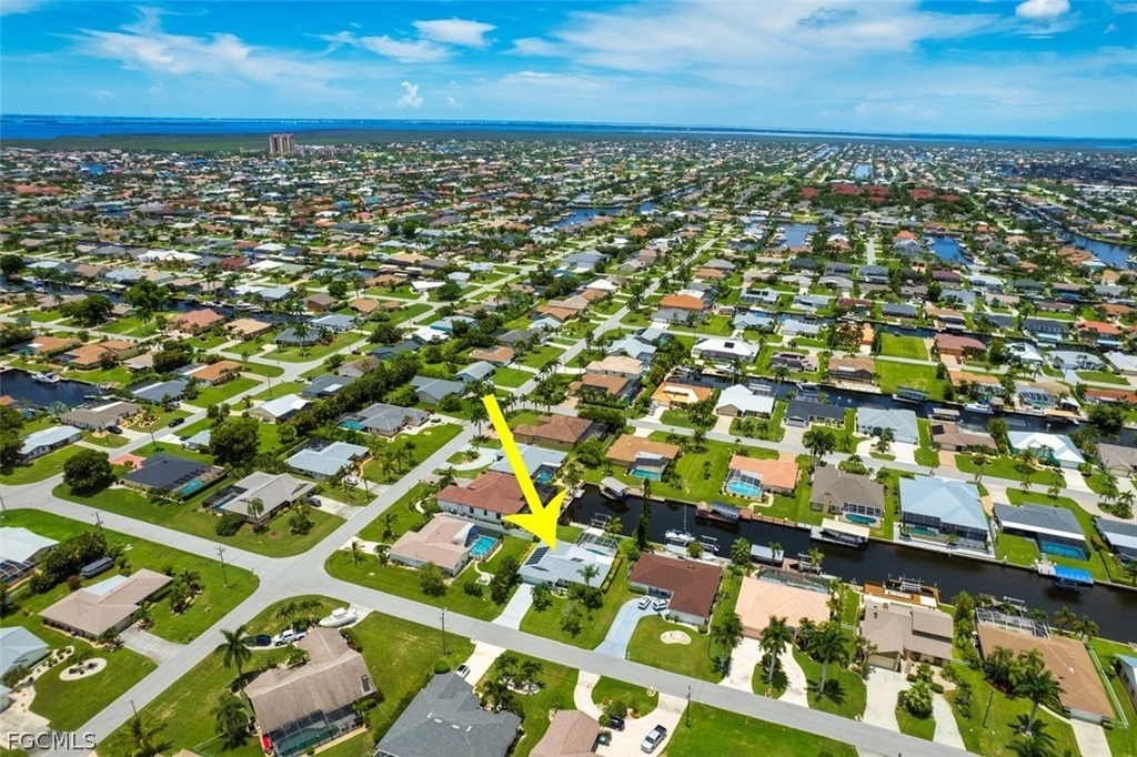 5036 Sw 9th Place - Photo 1