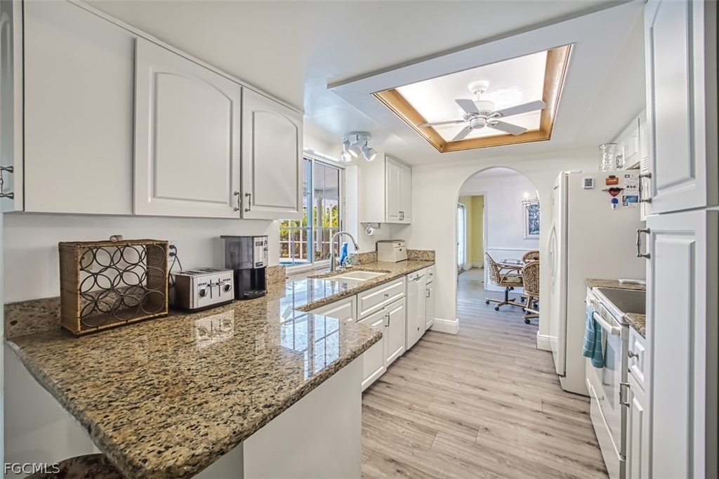5036 Sw 9th Place - Photo 13