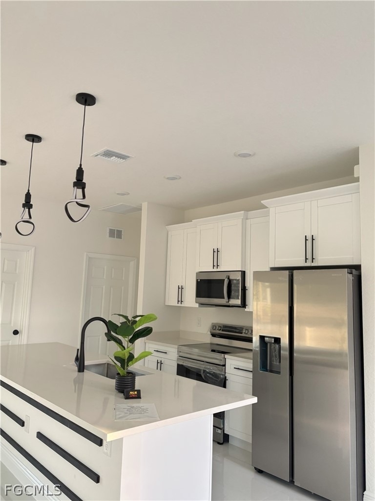 1422 Highland Avenue - Photo 1