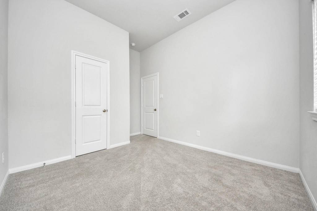804 Lake Lacosta Drive - Photo 24