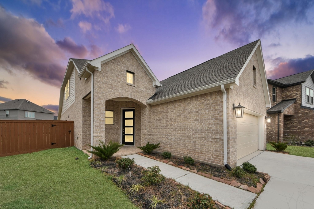 804 Lake Lacosta Drive - Photo 0