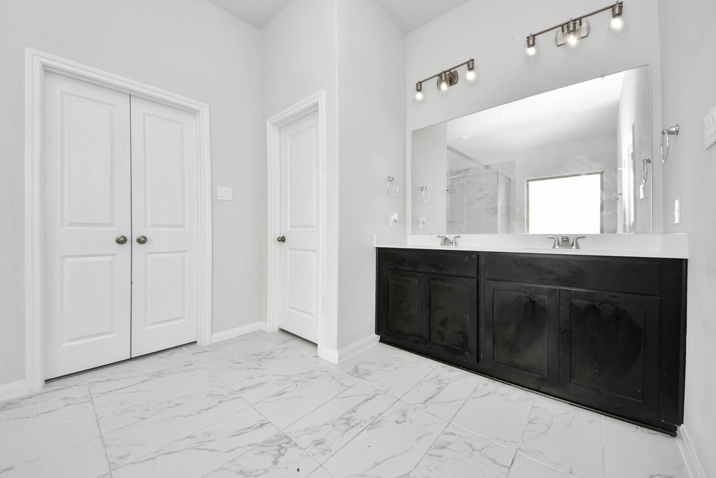 804 Lake Lacosta Drive - Photo 19