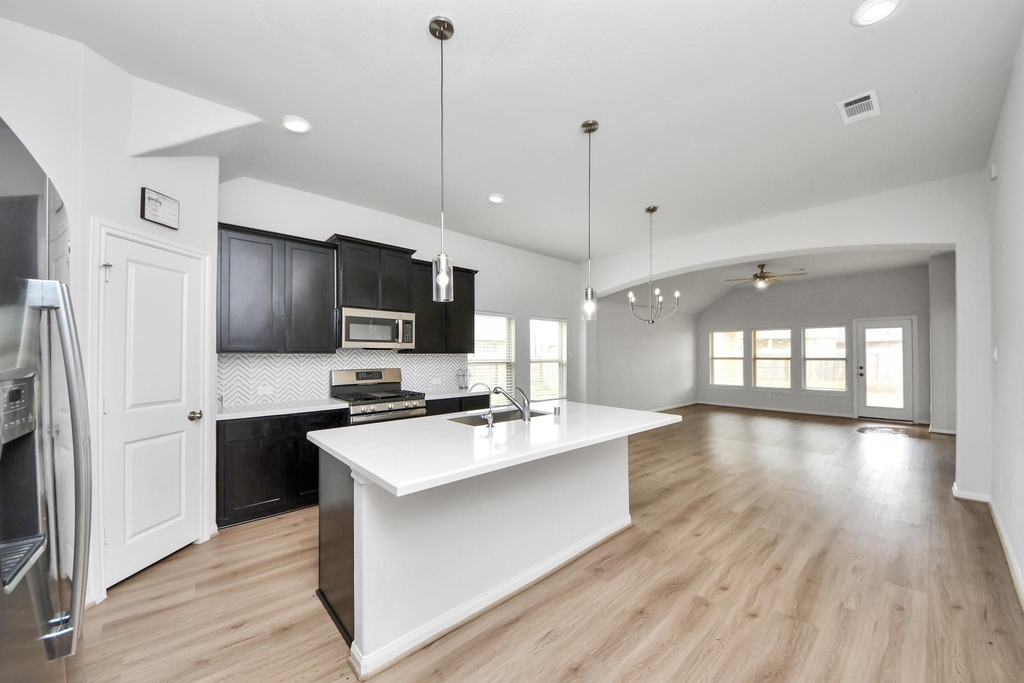 804 Lake Lacosta Drive - Photo 16