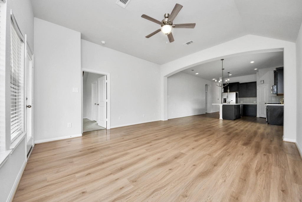804 Lake Lacosta Drive - Photo 9