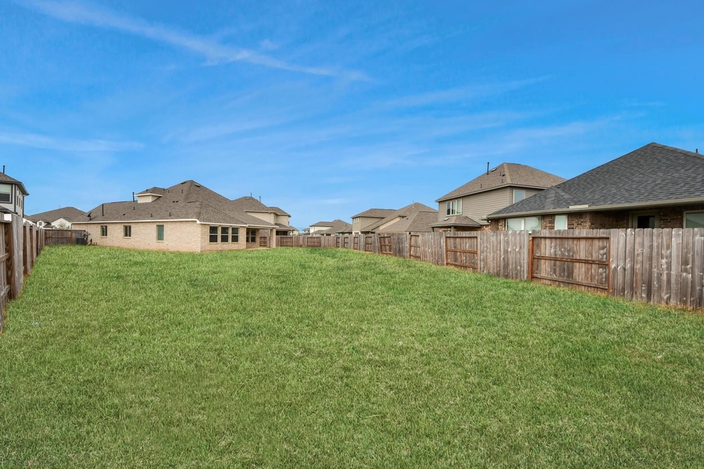 804 Lake Lacosta Drive - Photo 27