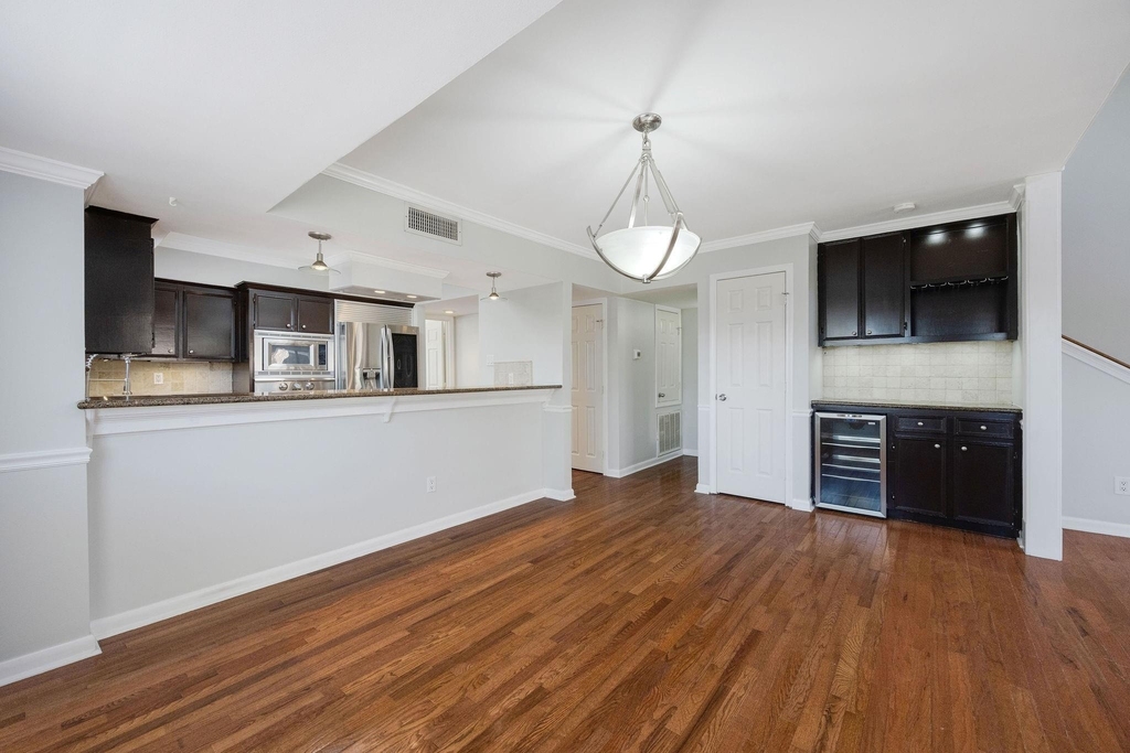 1114 Augusta Drive - Photo 6