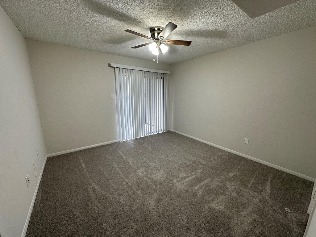 1500 Bay Area Boulevard - Photo 8