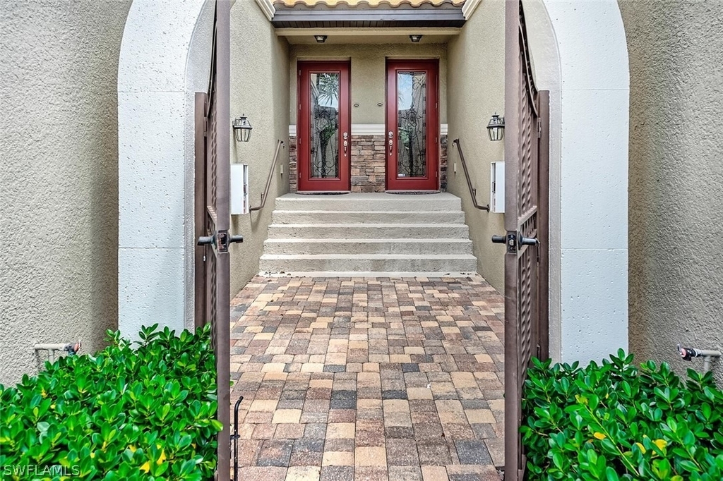 9107 Napoli Court - Photo 4