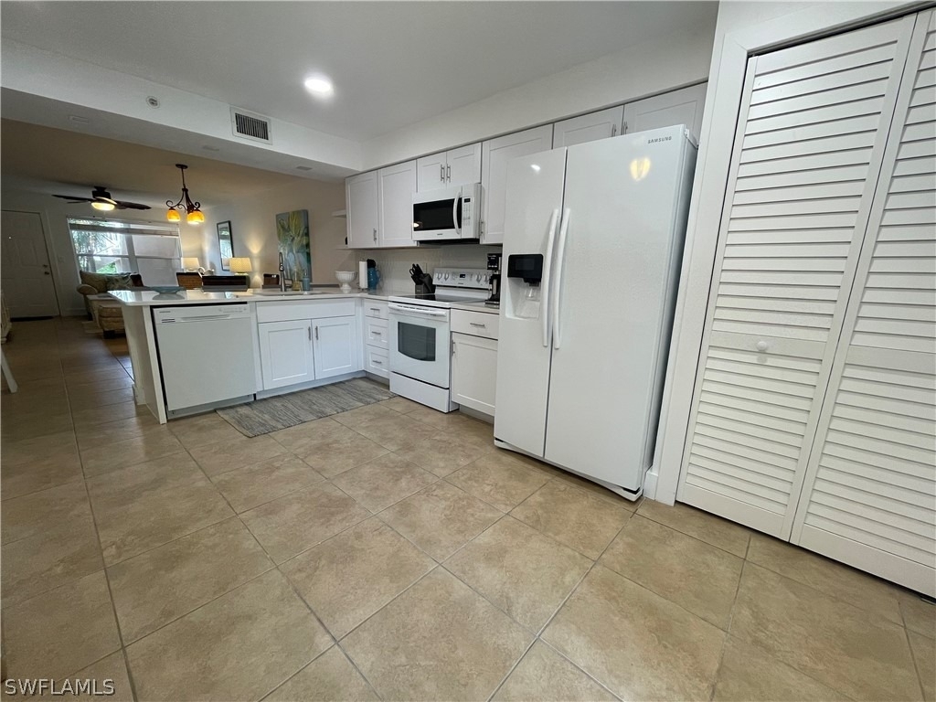 28940 Bermuda Pointe Circle - Photo 8