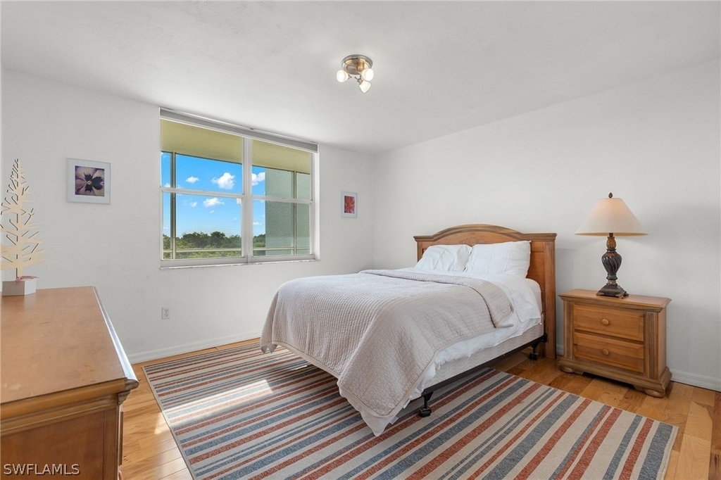 290 Naples Cove Drive - Photo 19