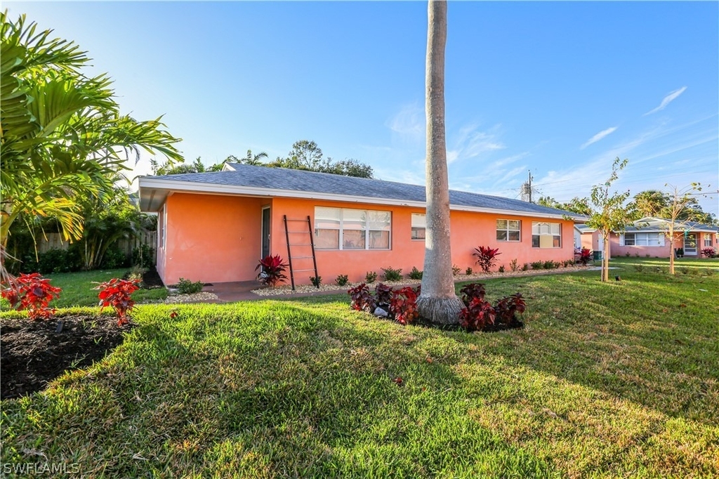 521 96th Avenue N - Photo 16