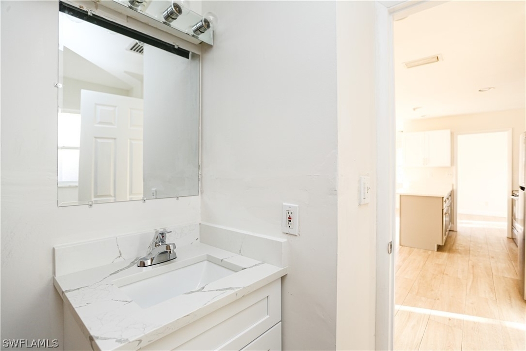 521 96th Avenue N - Photo 10