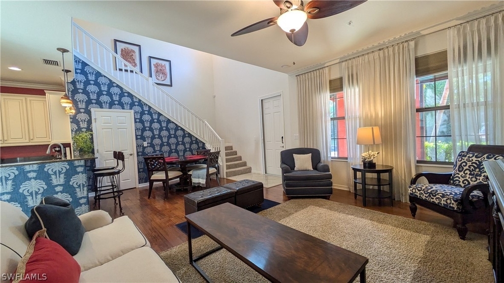 9055 Capistrano Street N - Photo 4