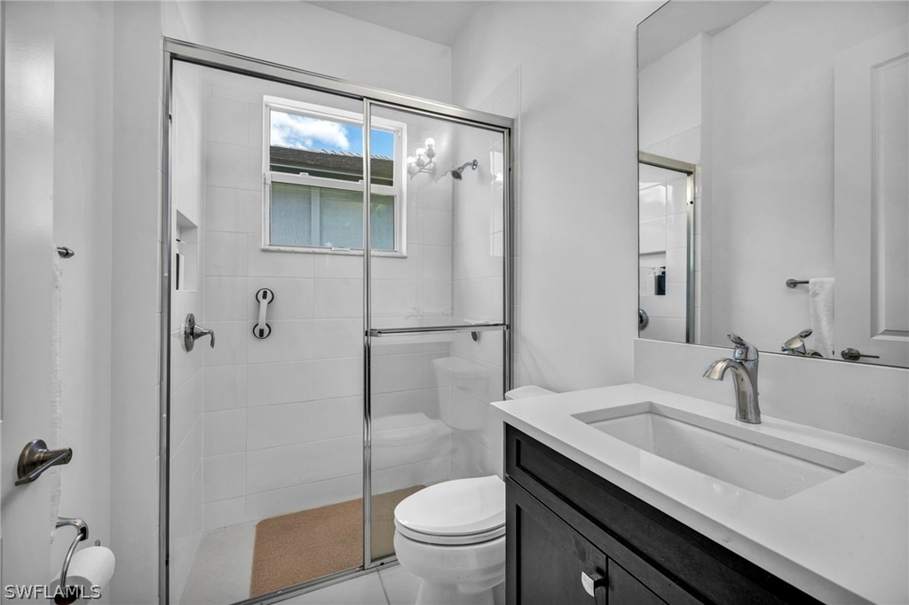 12445 Dahlia Court - Photo 12