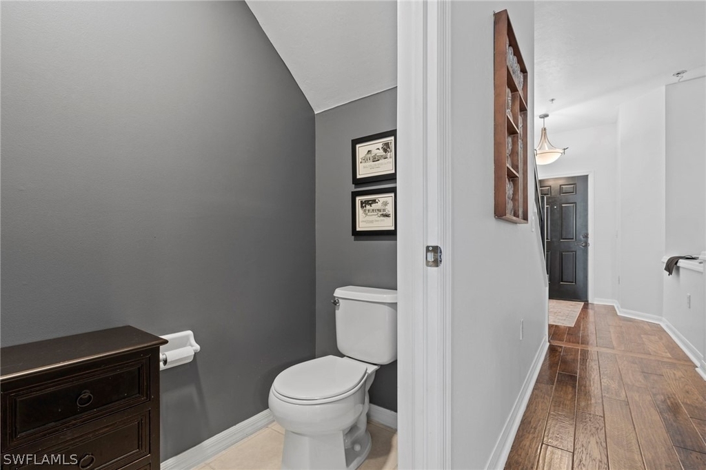 941 Hampton Circle - Photo 17
