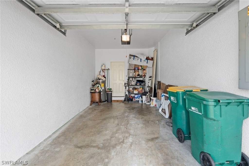 941 Hampton Circle - Photo 24