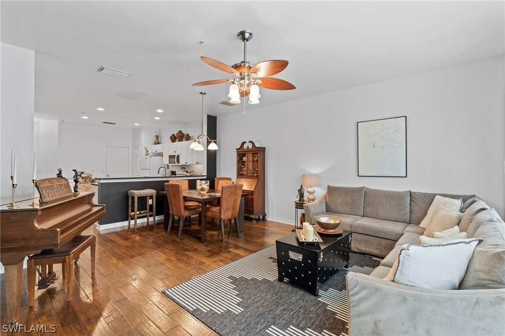 941 Hampton Circle - Photo 15