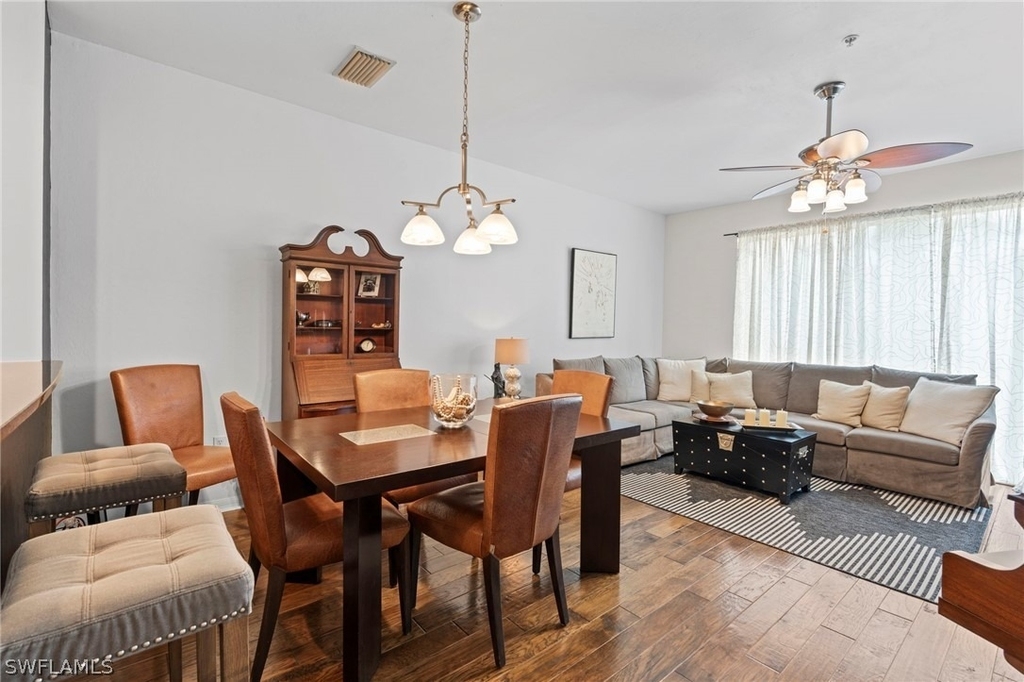 941 Hampton Circle - Photo 10